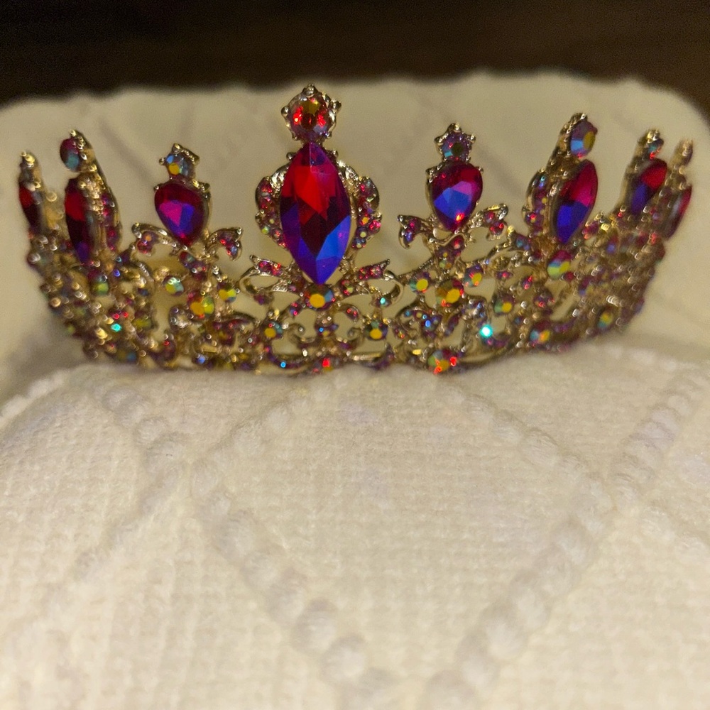 Pink tiara 👑